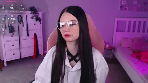 Snapshot of michela_fruet chatting on October 16, 1:27 am Kate online show from October 16, 1:27 am