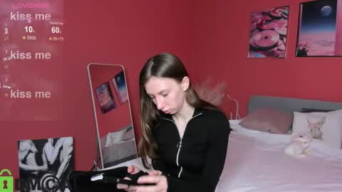 michele_mack online show from September 11, 2:35 am