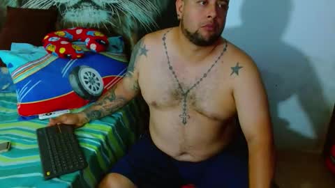 michell_myers online show from November 28, 6:04 pm