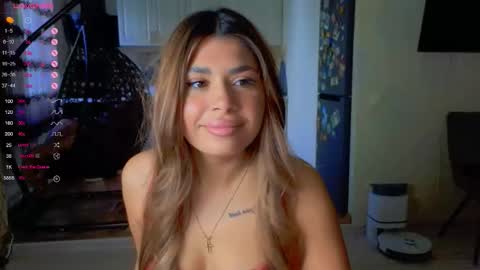 Snapshot of michelle_angel_paradise chatting on September 27, 9:07 am Michelle online show from September 27, 9:07 am