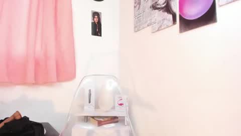 Snapshot of michelle_se chatting on March 3, 3:32 pm Michelle online show from March 3, 3:32 pm