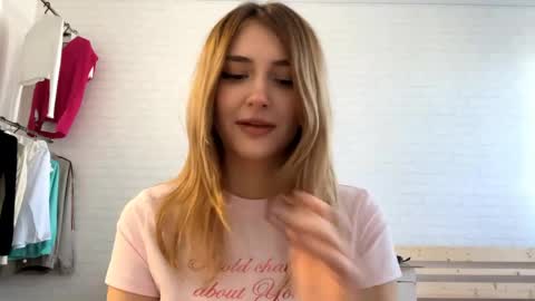 Jenny online show from June 4, 2:56 pm
