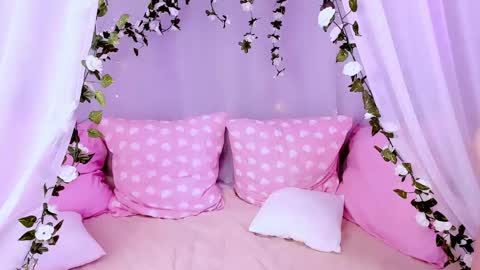 Micke online show from April 18, 9:22 am