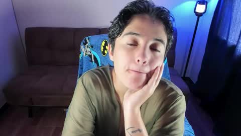 Blue online show from February 6, 3:26 pm