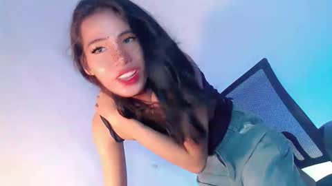 midnight_mystique18 online show from February 24, 9:07 pm