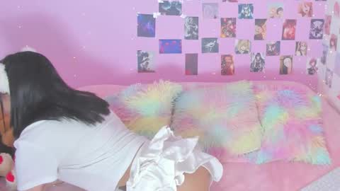 Sara online show from November 4, 5:36 pm