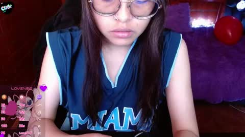 Midori 7u7 online show from April 15, 4:32 pm