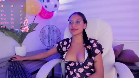 miel_ambar online show from July 3, 10:03 pm