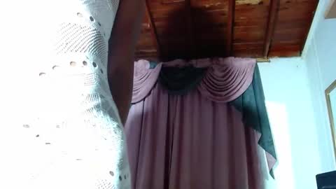 mielsquirt online show from November 22, 7:29 am