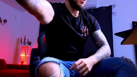 MightyAaron online show from February 11, 5:22 am