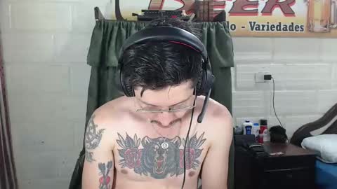 Miguel  Independent Model  online show from April 10, 3:23 am