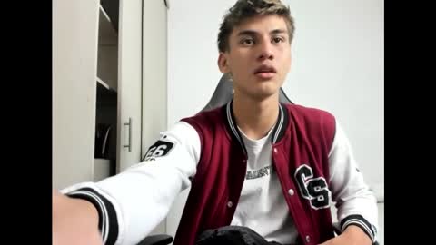 Miguel Hernandez online show from September 12, 2:13 am