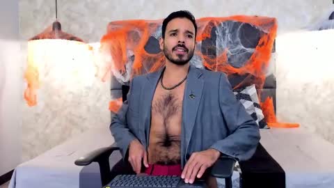 miguelsanfrancisco online show from October 29, 3:14 pm