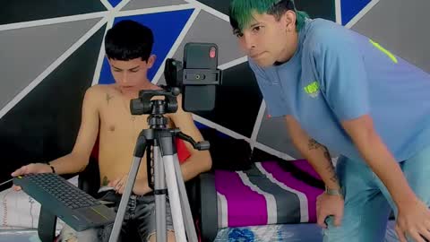 Snapshot of migueyalejo_sweetsex chatting on January 26, 3:06 am migueyalejo sweetsex online show from January 26, 3:06 am