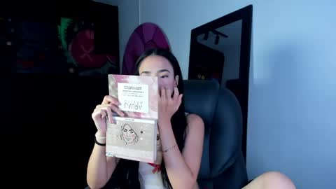miia_bratz online show from May 26, 9:21 pm