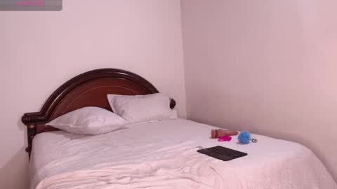 miia_monroy online show from April 11, 11:53 pm