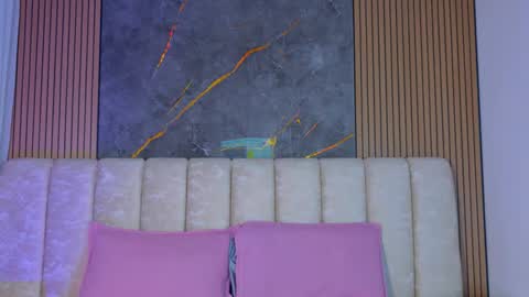 miia scoott  online show from February 21, 11:57 am