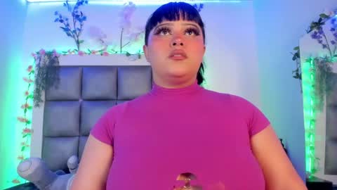 Mia online show from May 26, 4:18 am