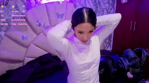 miiaboss online show from April 17, 11:01 am