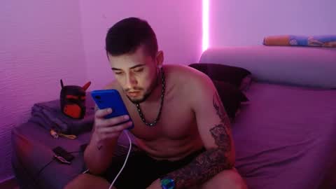 Mia and Liam online show from January 9, 1:50 am