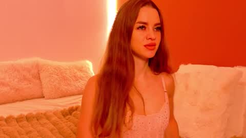 Amira online show from November 17, 5:43 am