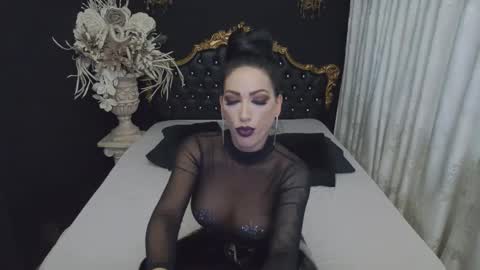 Mikaela online show from October 5, 5:05 am