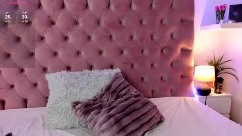  Mika  online show from January 17, 12:31 am