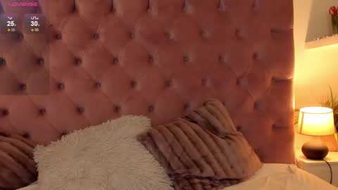  Mika  online show from February 9, 9:17 pm