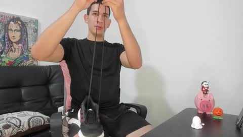 mike3xxx online show from October 29, 2:02 am