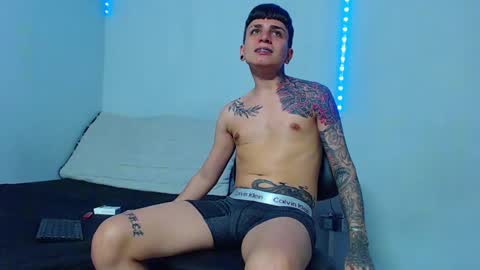 Snapshot of mike777jr chatting on February 17, 7:01 pm Mike IMDEPENDIENT MODEL online show from February 17, 7:01 pm