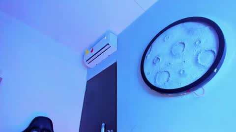 Mike  online show from February 5, 11:47 am