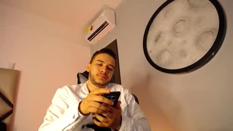 Mike  online show from December 2, 11:41 am