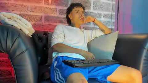 MIKE  online show from June 4, 3:45 am