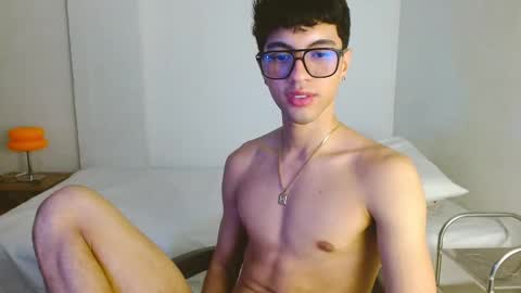 Mike Pineapple online show from November 29, 4:31 am