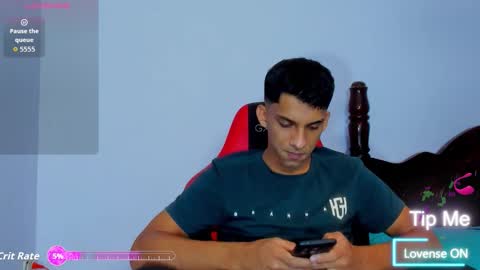 mike_shelby21 online show from November 26, 3:04 am