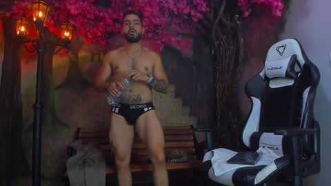 Mike Blare online show from January 21, 7:50 pm