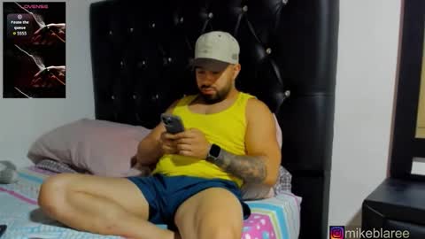 mikeblaree online show from February 2, 1:36 am