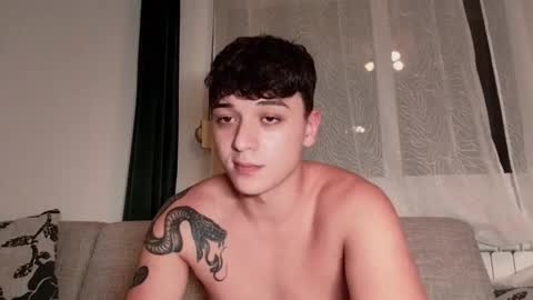 Snapshot of mikelaur chatting on October 7, 6:15 pm MikeLaur online show from October 7, 6:15 pm