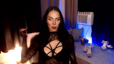 Mistress MikeyAlawi online show from December 15, 11:50 am