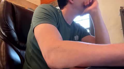 mikeydubs10 online show from April 17, 12:29 pm