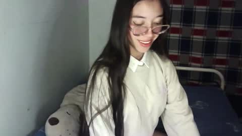 Mikhaela online show from November 12, 6:16 am