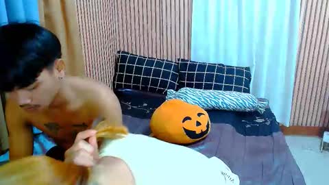 Mikhayla and Zeus online show from October 5, 11:40 am