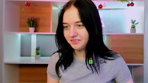 miki_ti online show from January 7, 8:30 am