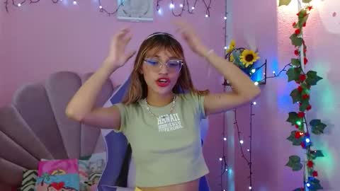 Mikka 3 online show from February 12, 1:26 pm