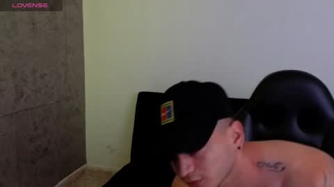 MIKKE online show from April 15, 1:58 pm