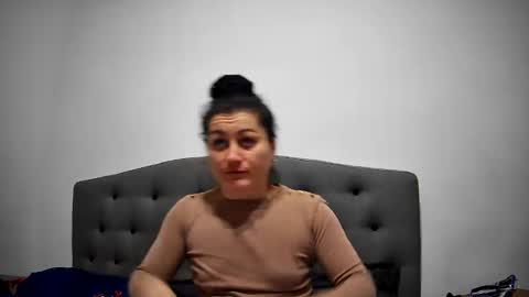 Snapshot of mikyloveu chatting on December 14, 7:14 pm Mikyloveu online show from December 14, 7:14 pm