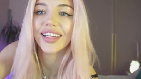 Mila and u can call me sweet bunny online show from March 1, 11:36 am