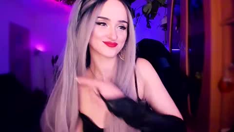 MiladyJolie online show from January 25, 12:27 am