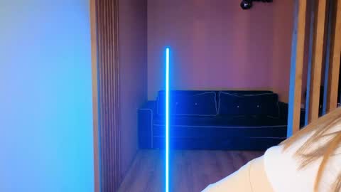 Mila online show from April 17, 9:50 pm