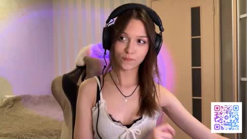 milamiuu online show from February 23, 2:08 pm